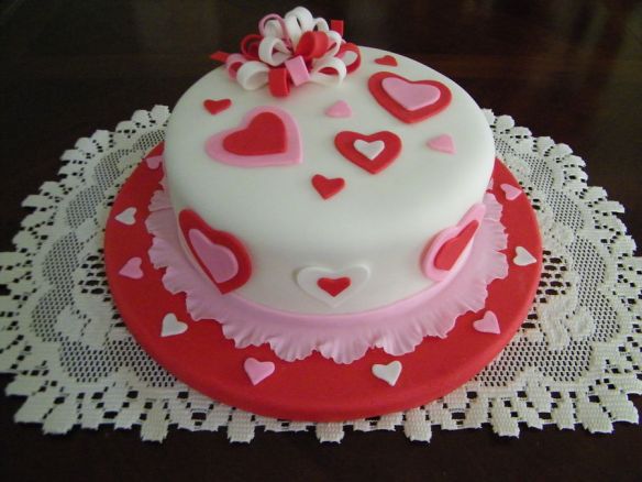 Valentine-Fondant-Cakes-4